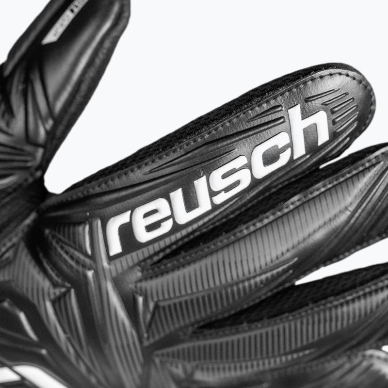Reusch Attrakt Resist 5670615 black kapuskesztyű 6