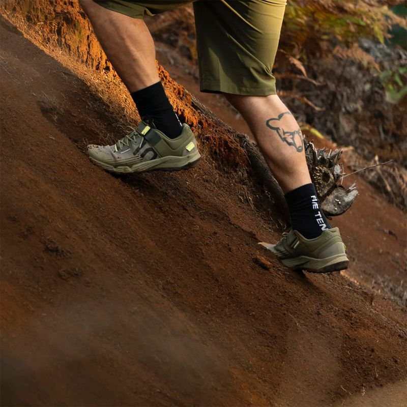 Férfi MTB kerékpáros cipő adidas FIVE TEN Trailcross Clip A mag fekete/szürke három/piros 15