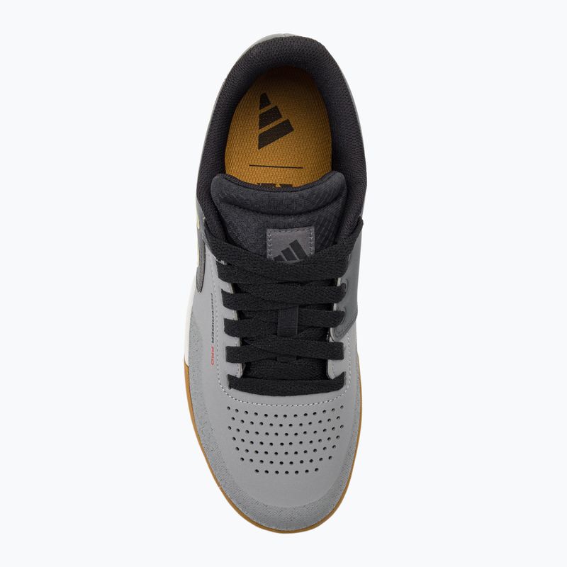 Férfi platform kerékpáros cipő adidas FIVE TEN Freerider Pro szürke három/bronz strata/mag fekete 7