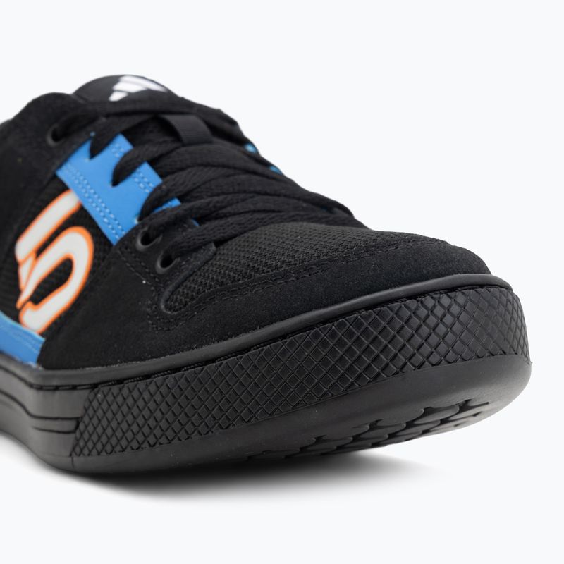 Férfi platform kerékpáros cipő adidas FIVE TEN Freerider core black/off white/ray blue 7