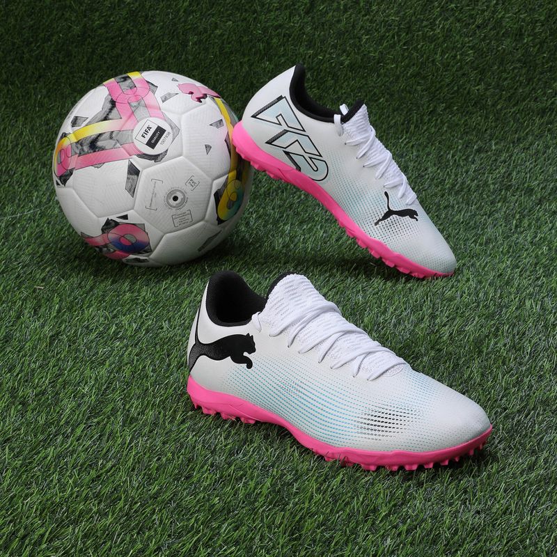 Focicipő PUMA Future 7 Play TT puma white/puma black/poison pink 14