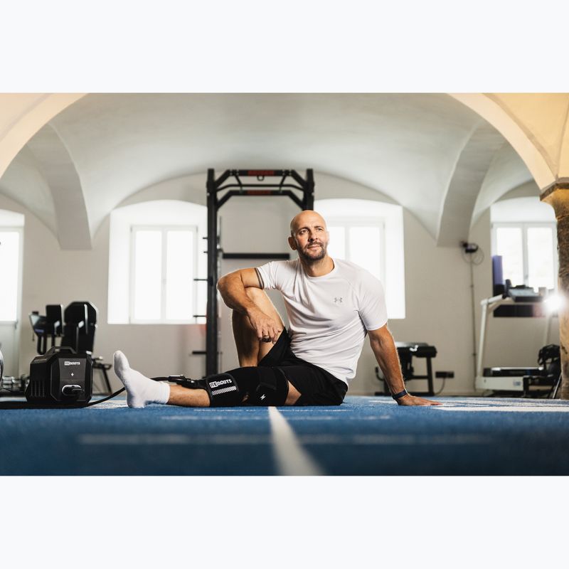 Krioterápiás mandzsetta kompresszióval REBOOTS Knee black 13