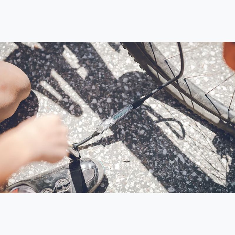 Kerékpárpumpa Lezyne Micro Floor Drive Digital HVG 90psi gloss black 3