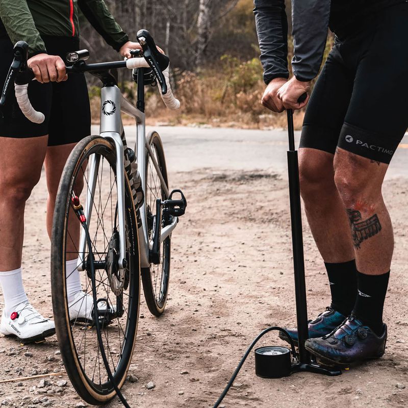 Lezyne Classic Floor Drive 3.5 220psi metálfekete kerékpárpumpa 7