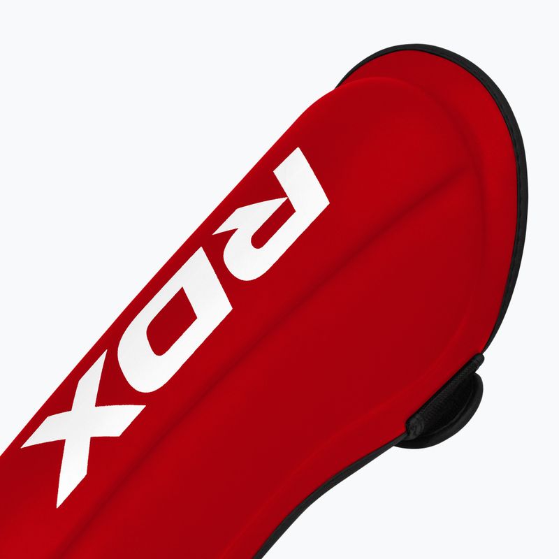 RDX T1 sípcsont- és lábfejvédő piros/fehér RDX T1 Shin Instep Guards sípcsont- és lábfejvédő piros/fehér 5