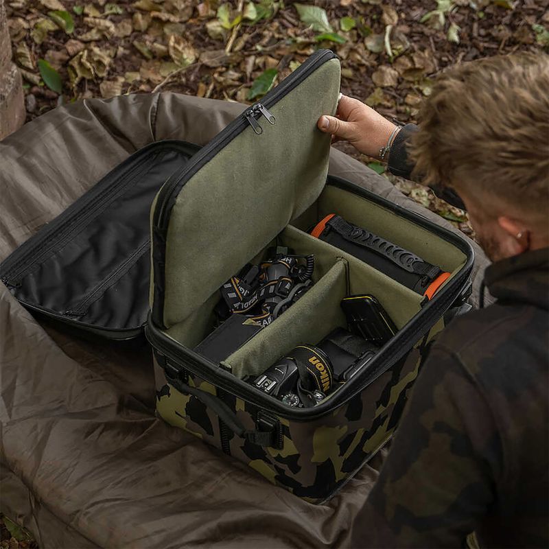 Avid Carp Stormshield Pro Techpack Standard elektronikai táska 5