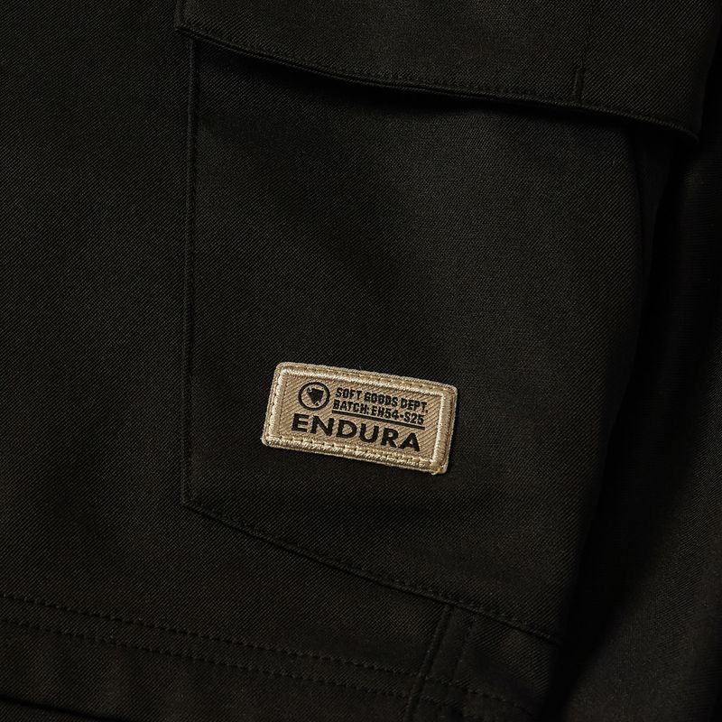 Férfi kerékpáros rövidnadrág Endura Loop Cargo Short black 9