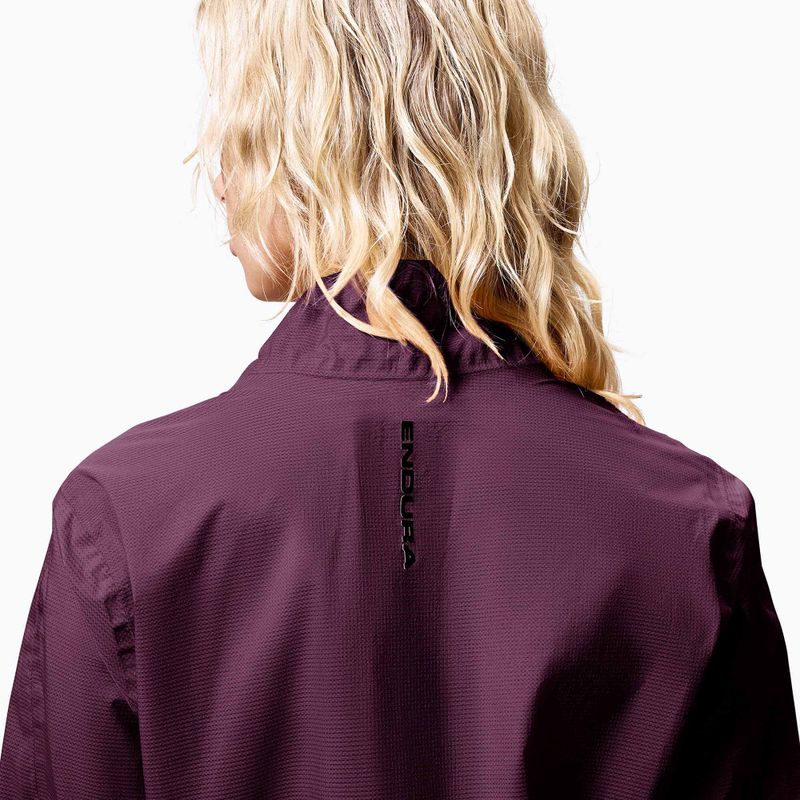Női kerékpáros dzseki Endura Alltrack Race Cape black cherry 6