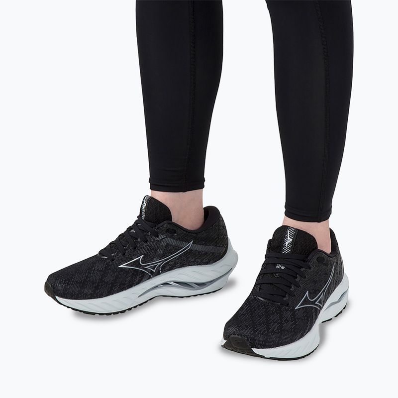 Női futócipő Mizuno Wave Inspire 19 D fekete/ ezüst/ snowcrest 13