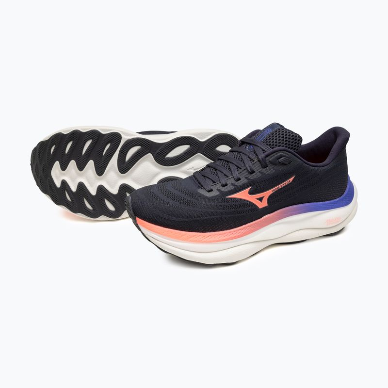 Női futócipő Mizuno Wave Sky 9 odyssey szürke/striking coral/iris bloom Mizuno Wave Sky 9 odyssey szürke/striking coral/iris bloom 9