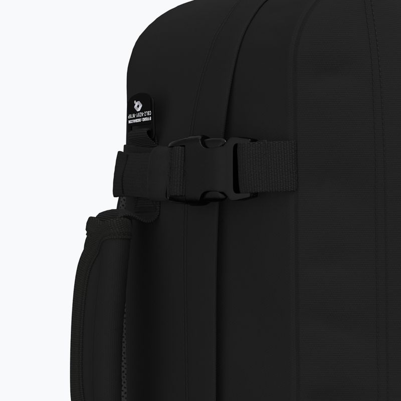CabinZero Classic 28 l túra hátizsák abszolút fekete 10