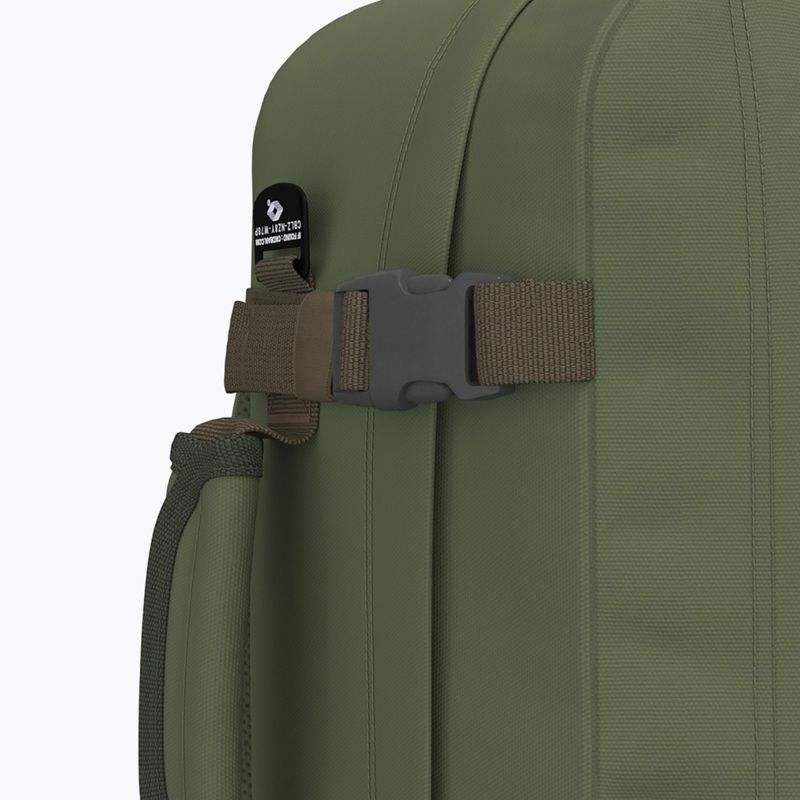 CabinZero Classic 28 l túrahátizsák khaki színben, grúz színű túra hátizsák 10
