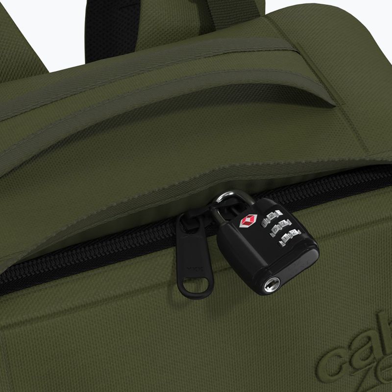 CabinZero Military 28 l túra hátizsák zöld 8