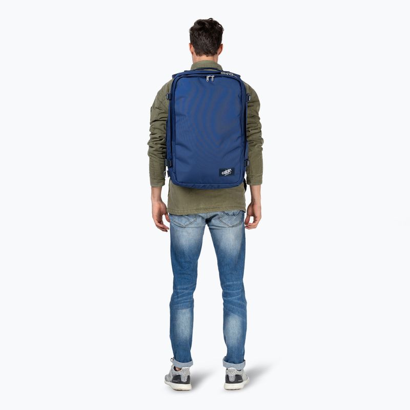 CabinZero Classic Pro 42 l túra hátizsák navy 10