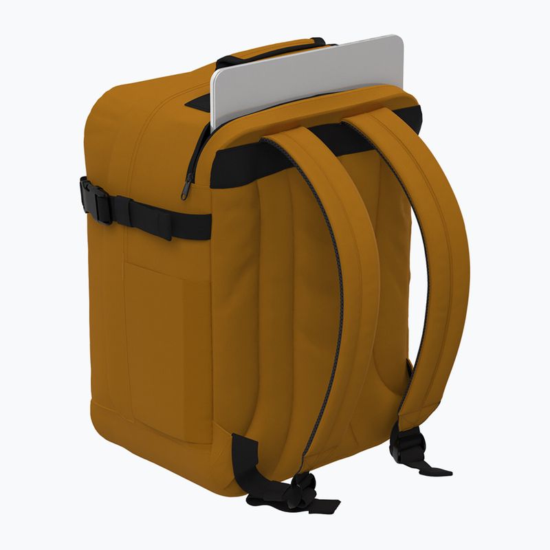 CabinZero Classic Tech 28 l narancssárga chill túra hátizsák 9