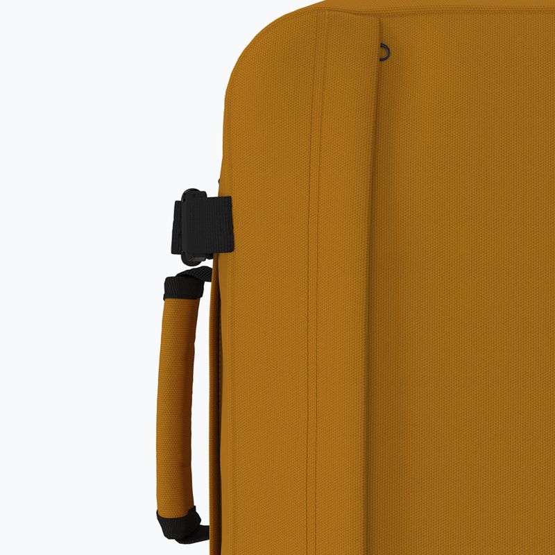 CabinZero Classic Tech 28 l narancssárga chill túra hátizsák 10