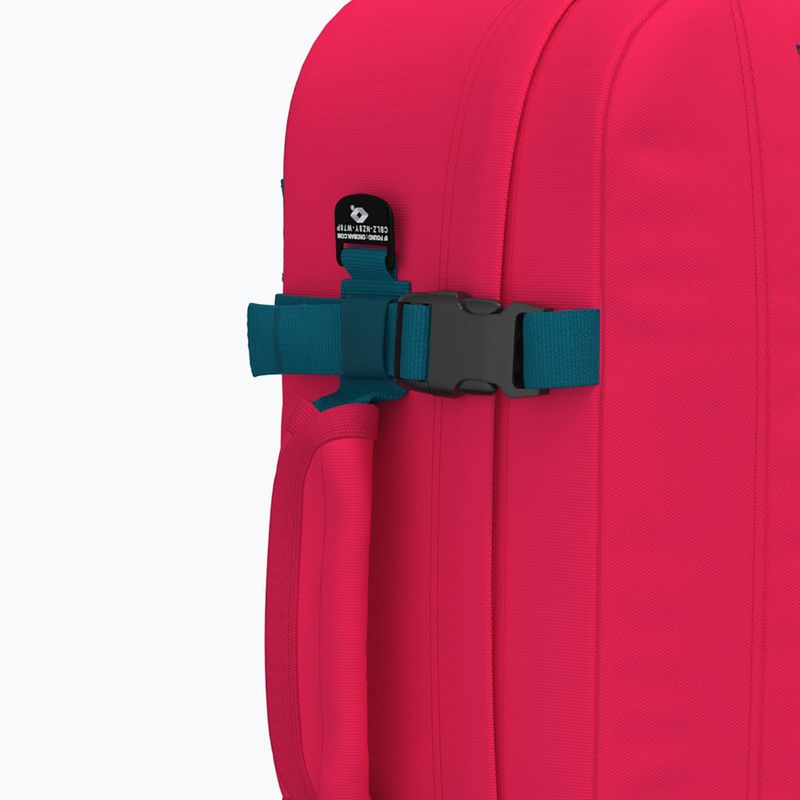 CabinZero Classic 44 l miami magenta túrahátizsák túrázáshoz 9