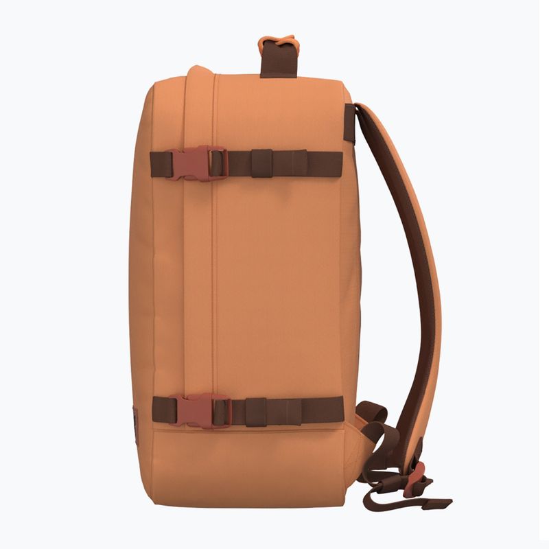Utazó hátizsák CabinZero Classic 36 l gobi sands 6