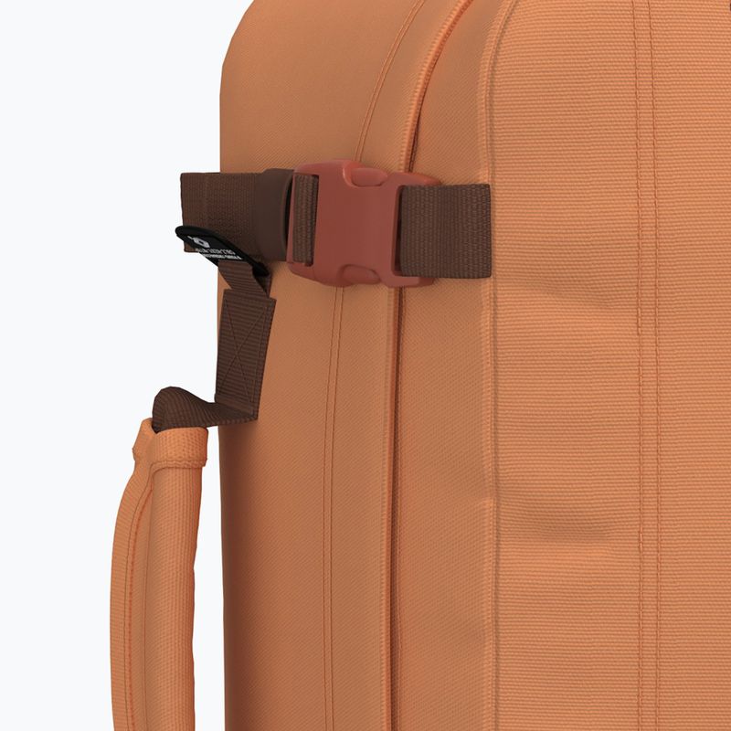 Utazó hátizsák CabinZero Classic 36 l gobi sands 9