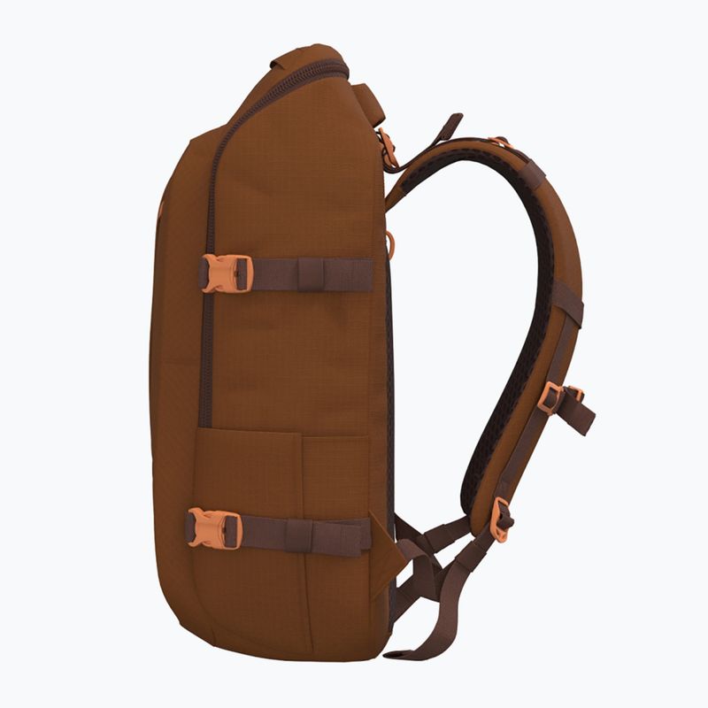 CabinZero Adventure 32 l saigon coffe túra hátizsák 6