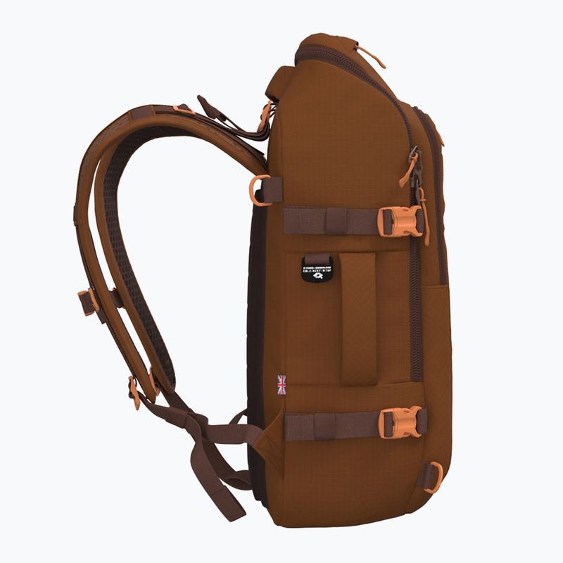 CabinZero Adventure Pro 32 l saigon kávé túra hátizsák 5