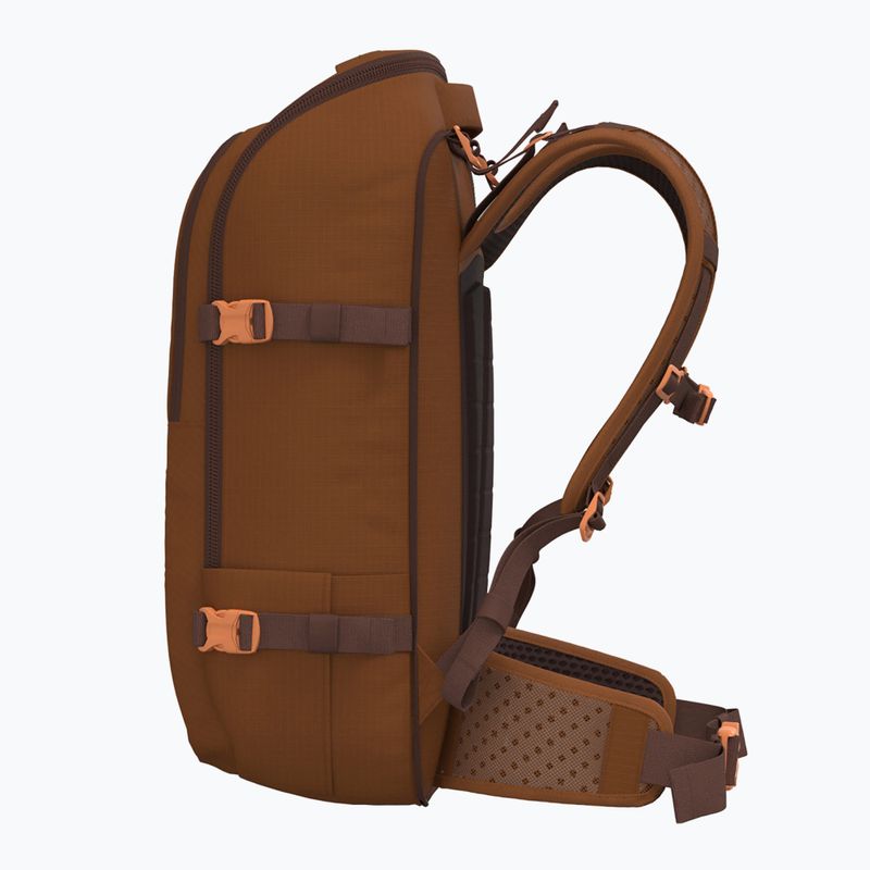 CabinZero Adventure Pro 42 l saigon kávé túra hátizsák 7