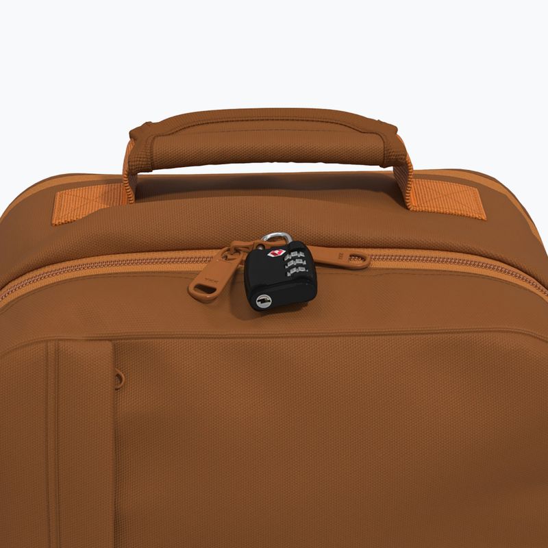 Utazó hátizsák CabinZero Classic Tech 28 l fahéj 10