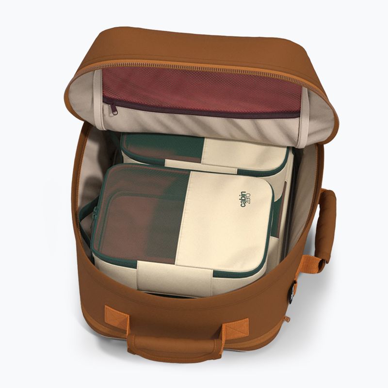 Utazó hátizsák CabinZero Classic Tech 28 l fahéj 12