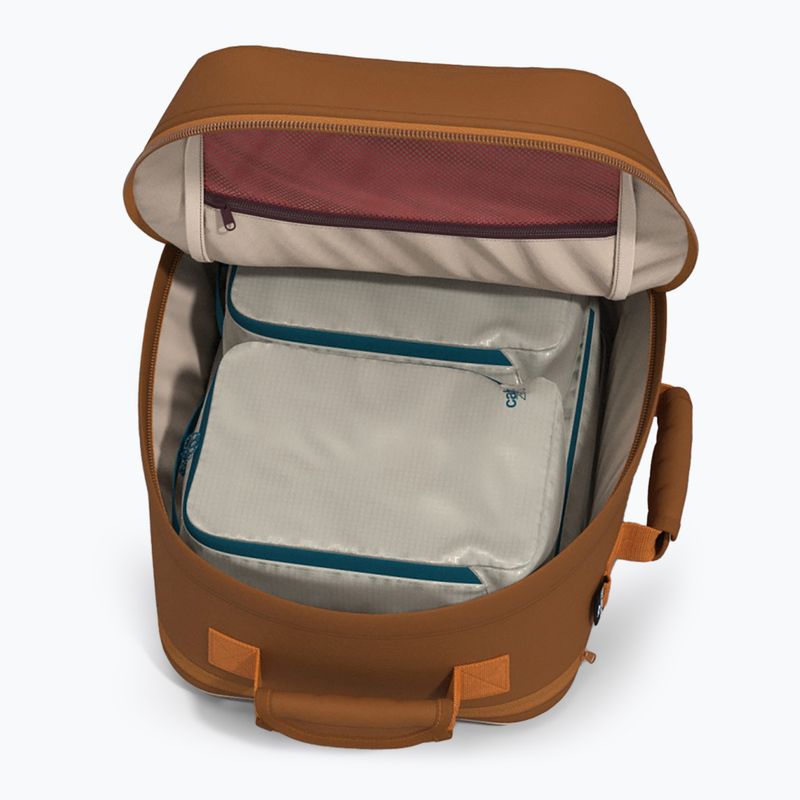 Utazó hátizsák CabinZero Classic Tech 28 l fahéj 13