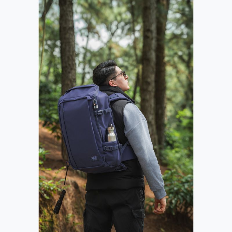 Utazó hátizsák CabinZero Adventure 42 l galaxy 13