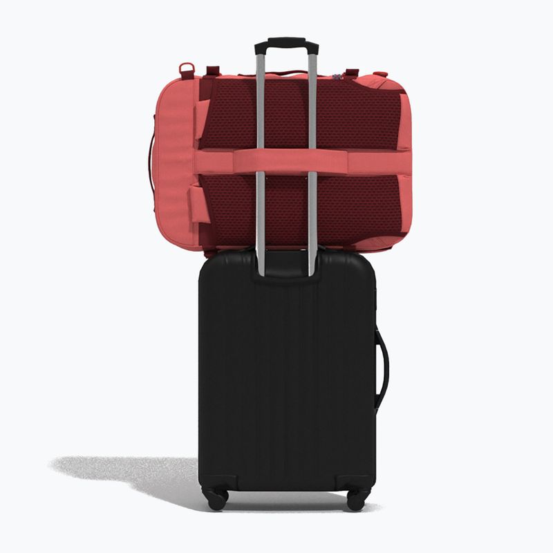 Utazó hátizsák CabinZero Classic Plus 32 l peach valley 8