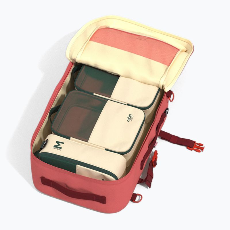 Utazó hátizsák CabinZero Classic Plus 32 l peach valley 10