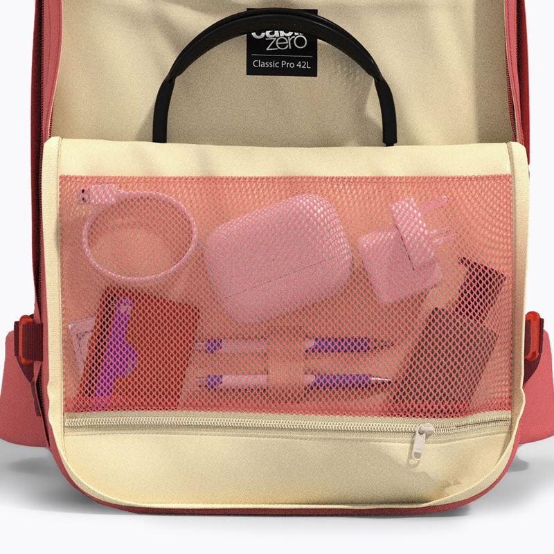 Utazó hátizsák CabinZero Classic Pro 32 l peach valley 12