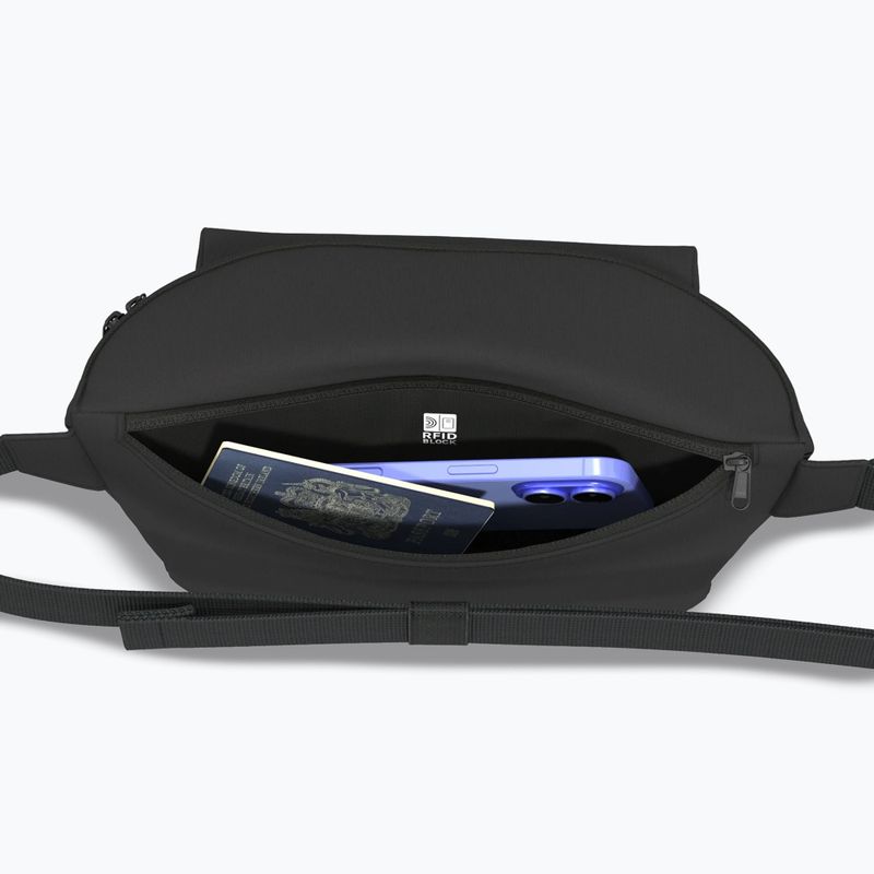 Övtáska CabinZero Stinger 3 l absolute black 7