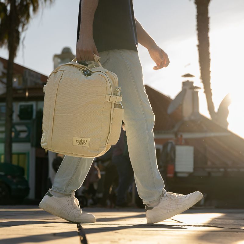 Utazó hátizsák CabinZero Classic Tech 28 l shell white 20