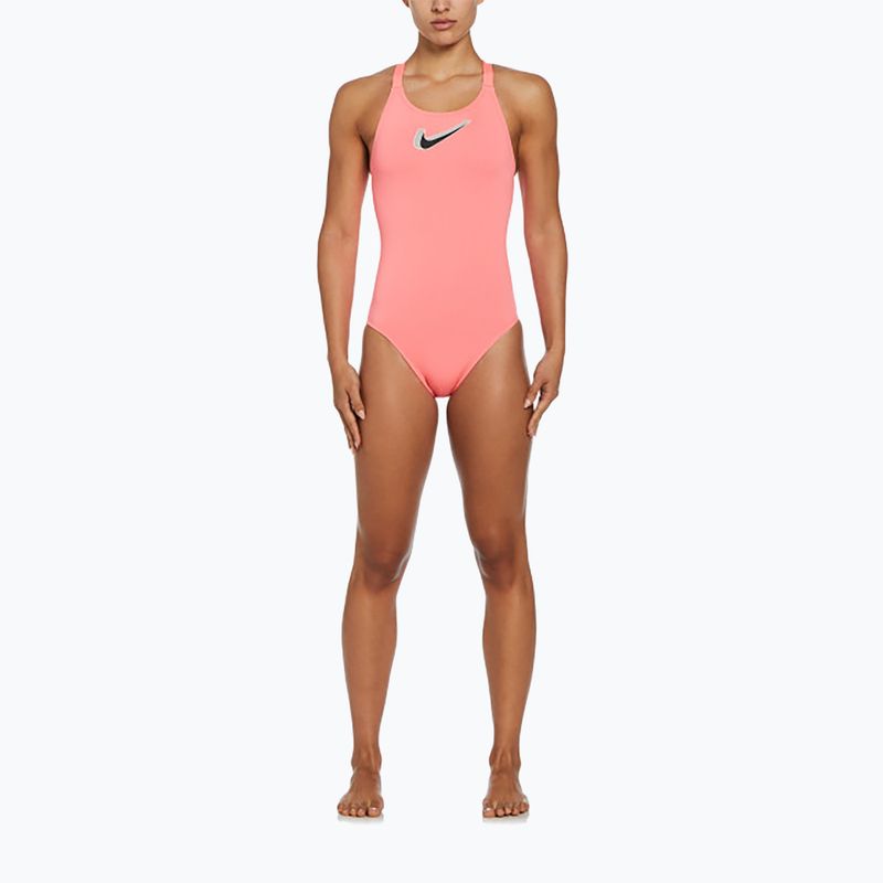 Női egyrészes fürdőruha Nike Hydrastrong 3D Swoosh Fastback hot punch 5