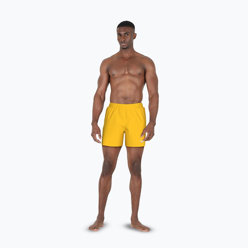 Férfi Nike Essential 5" Volley úszónadrág egyetemi arany színben 2