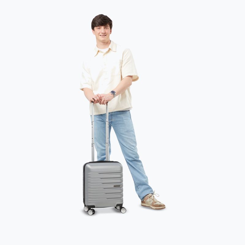 Utazó bőrönd American Tourister Flashline Spinner 43 23 l sky silver 7