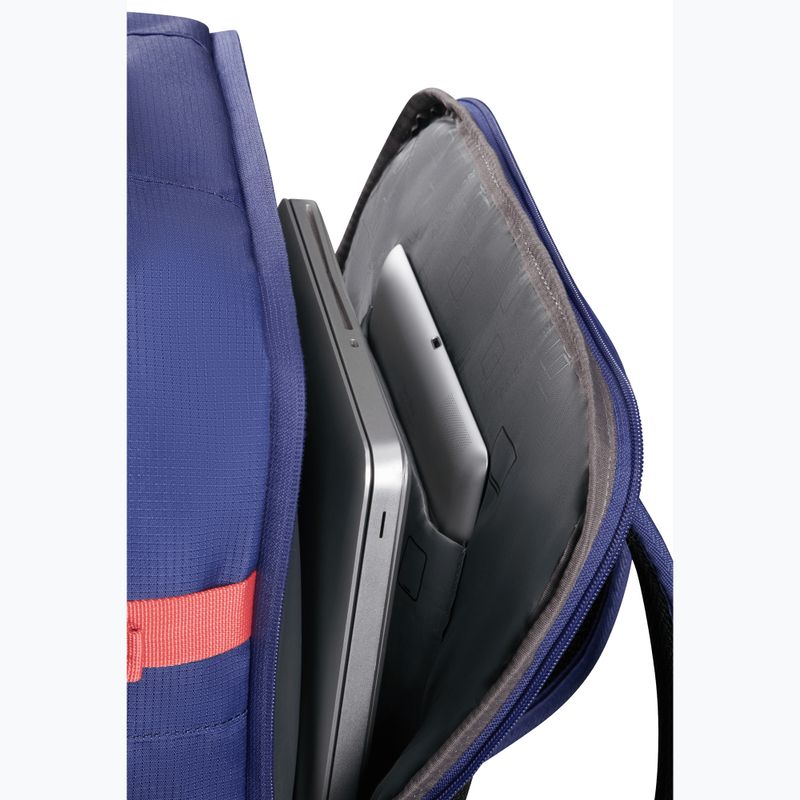 American Tourister Take2cabin S/M hátizsák 26,5 l alkonyati lila / naplemente korall színben 5