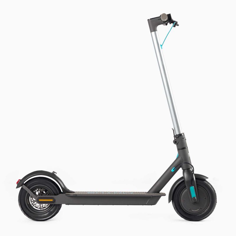 Motus Scooty 10 Lite 2022 ezüst és fekete elektromos robogó 2