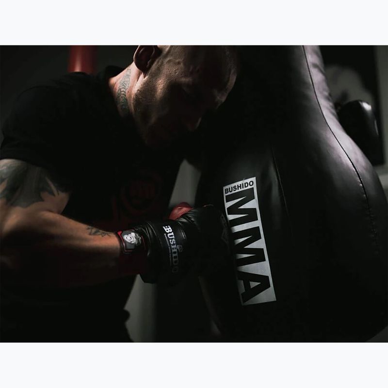 Bushido boxkesztyű zsákos edzéshez fekete Rp4 10