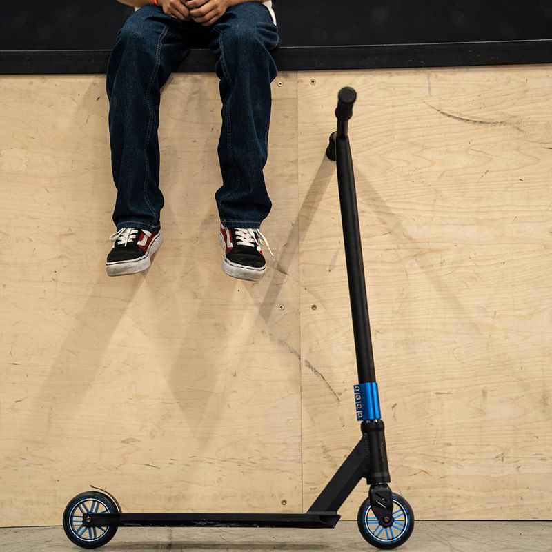 Fish Scooter Shark freestyle robogó fekete SCT-SH-BLU 16