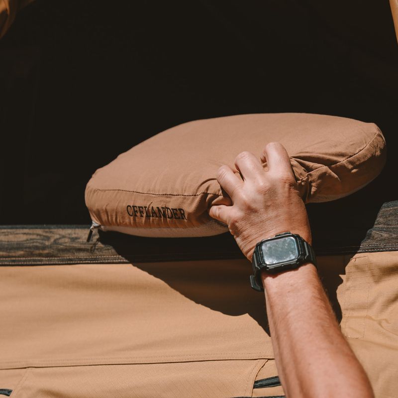 Utazópárna OFFLANDER Pillow sand 4