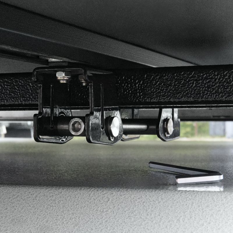 Szerelőfogantyú OFFLANDER Anti-Theft Roof Tent Brackets 4 pack black 11