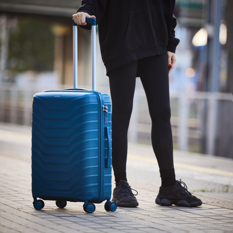 Közepes méretű utazóbőrönd KADVA Sancho 72 l kék 14