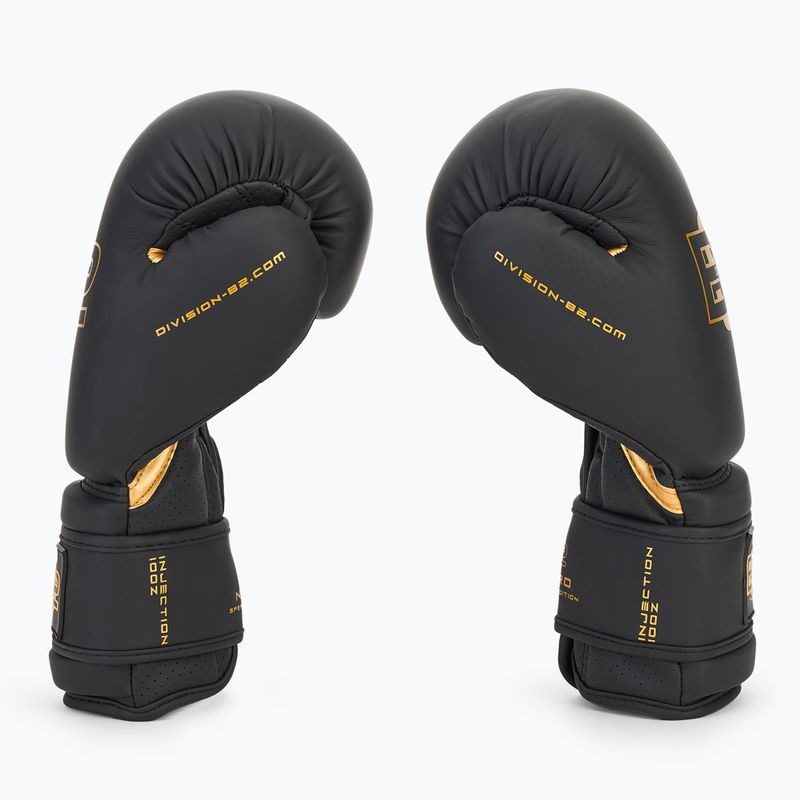 Boxkesztyű DIVISION B-2 Pro Carbon black/gold 4