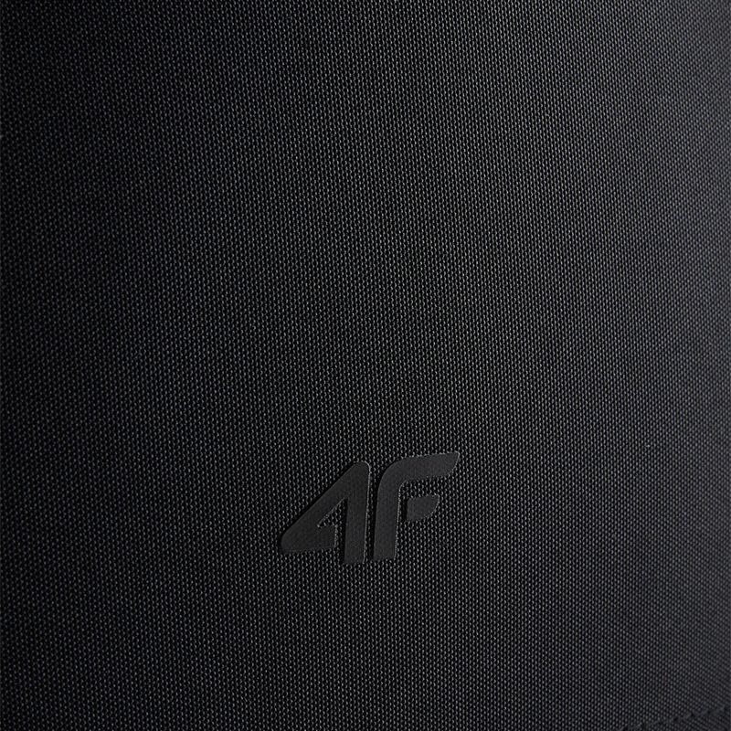 Síbakancs táska 4F U088 deep black 5