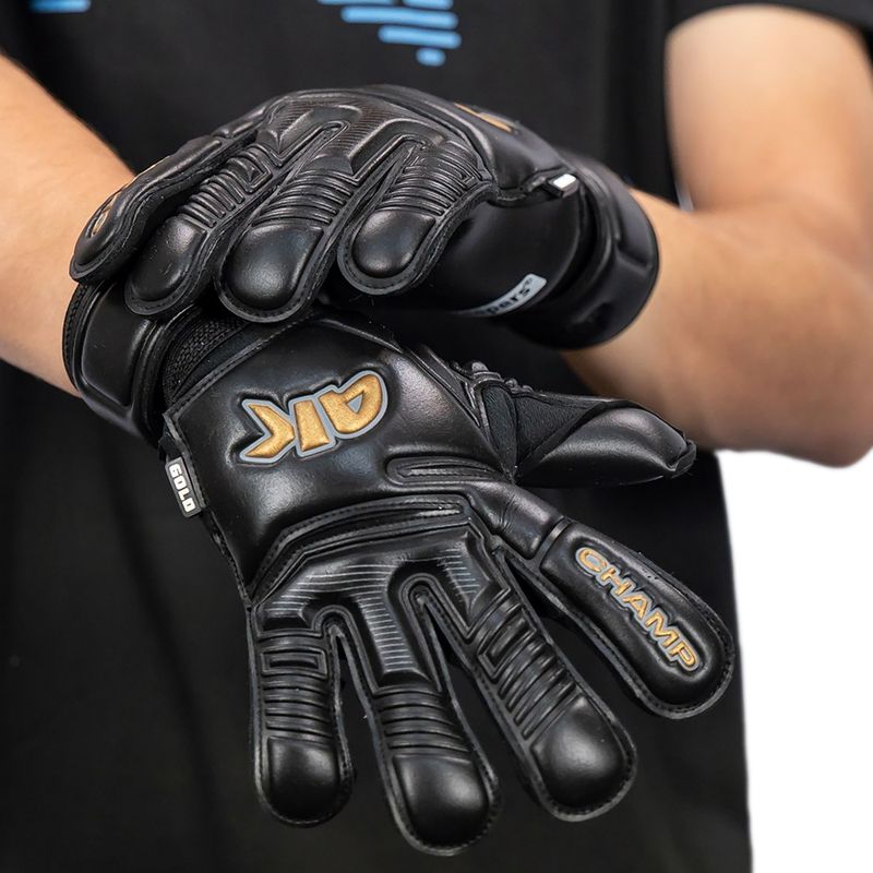 Gyermek kapuskesztyűk 4keepers Champ Gold Black VII RF2G Jr gold/black 9