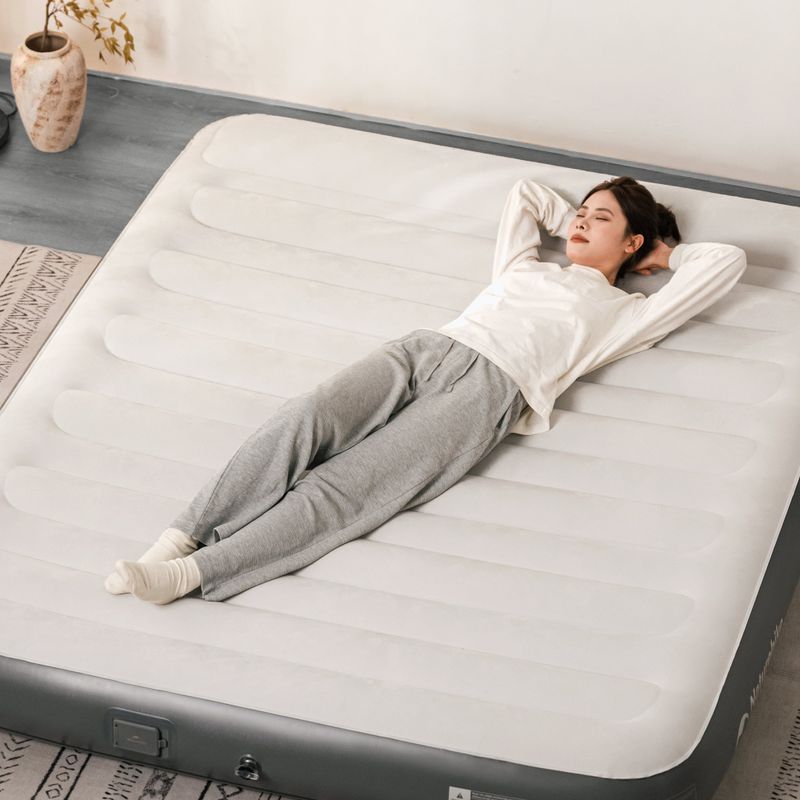 Felfújható matrac Naturehike Chenjing with Pillow Triple grey 5