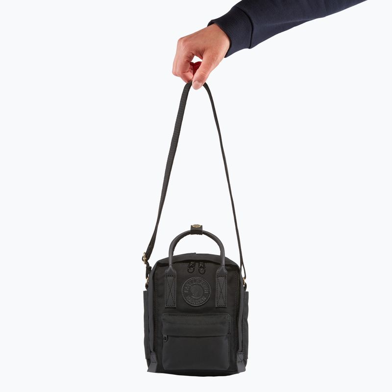 Fjällräven Kånken No. 2 Black Sling 2.5 l fekete 8